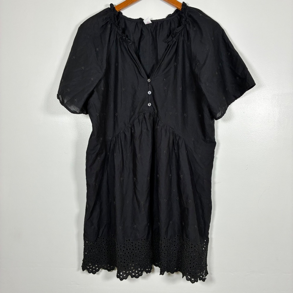 Old Navy Dress M Embroidered Eyelet Babydoll Mini Boho Cottage Beach Peasant